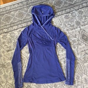 Lululemon long sleeve with hood